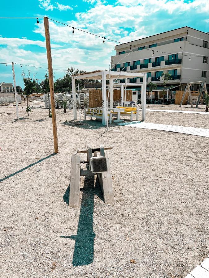 Hotel Victory Mamaia Esterno foto