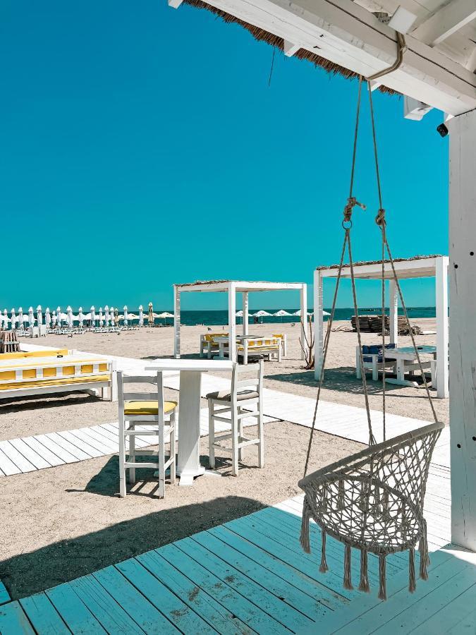 Hotel Victory Mamaia Esterno foto